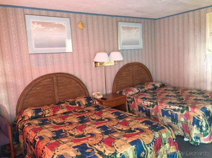 Rainbow Motel Watertown Extérieur photo