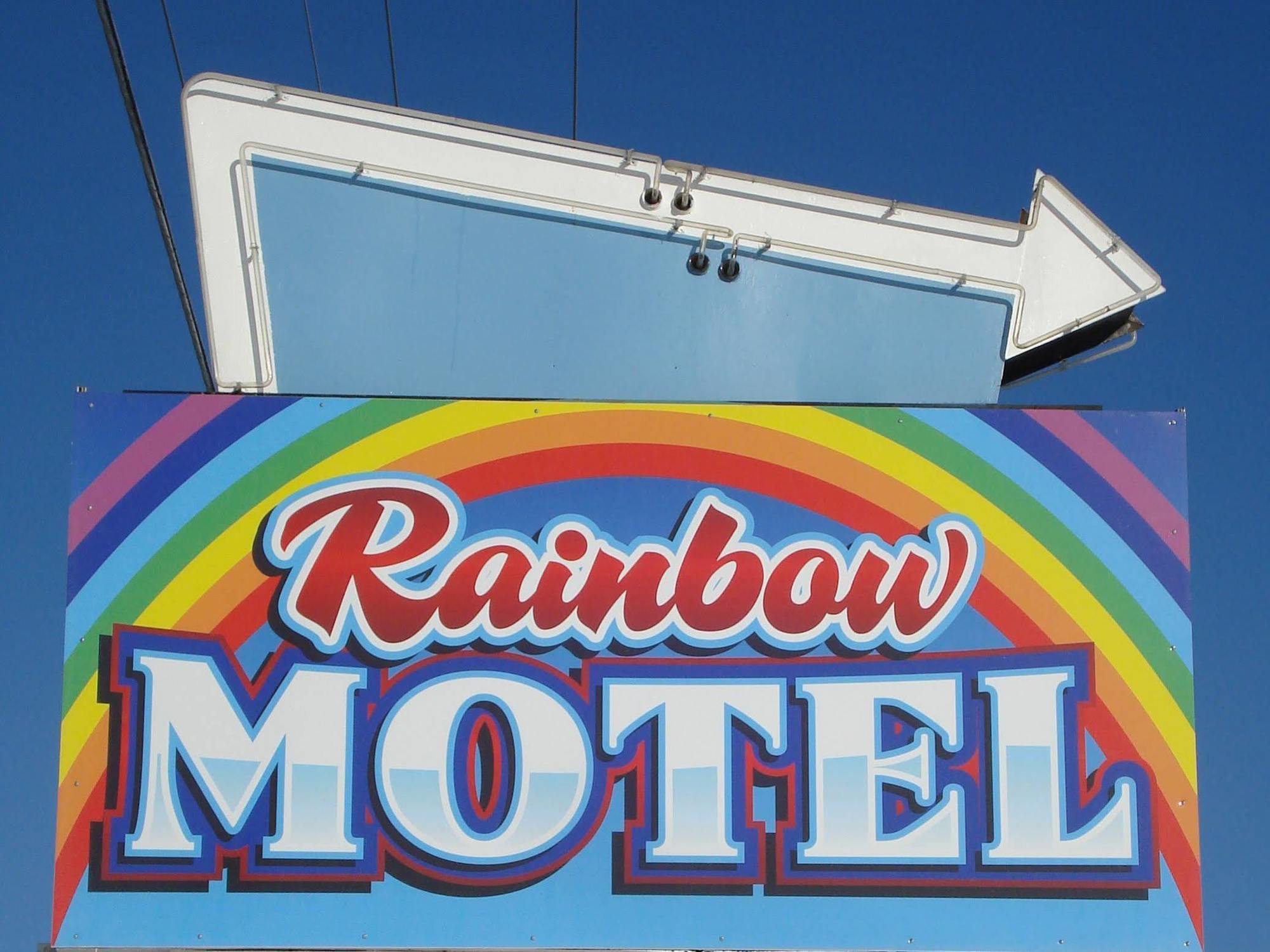 Rainbow Motel Watertown Extérieur photo